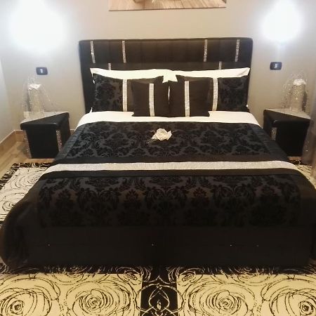 ラクイラ Lilium Bed & Breakfast エクステリア 写真